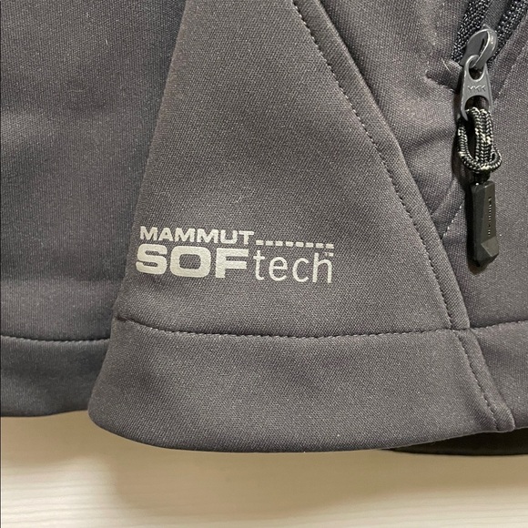 Mammut | Swiss Design|Charcoal | SofTech |Soft shell | Full Zip | Jacket |Size S - Picture 5 of 16